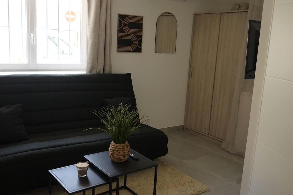 Petit Cocon Douillet Climatise Pour 2 Pers Apartman La Crau Kültér fotó